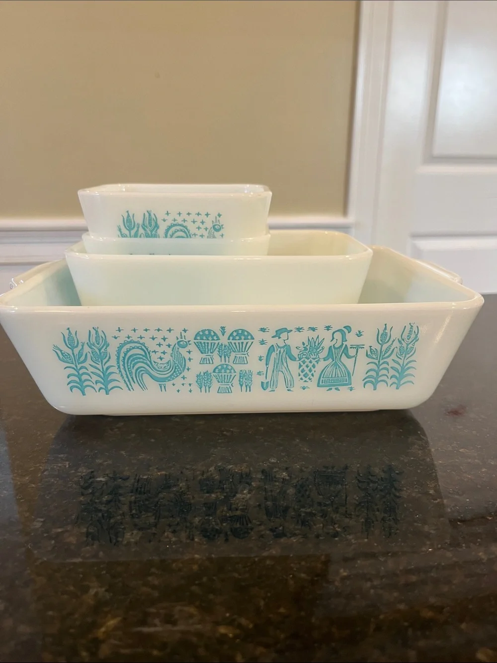 Lot of Pyrex Ovenware